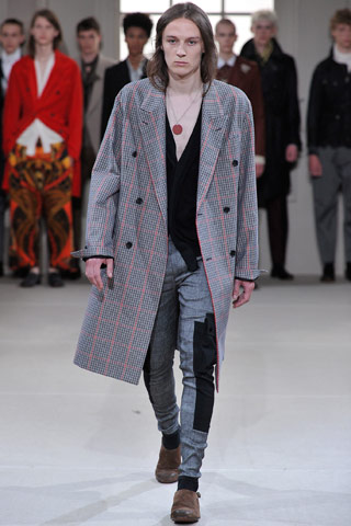 Alexander McQueen / - 2011